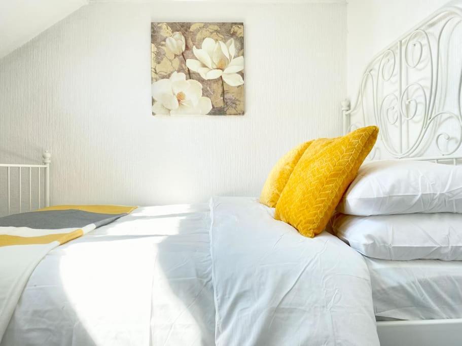 Charming Seaside Cottage In Leigh-On-Sea Southend-on-Sea Eksteriør bilde
